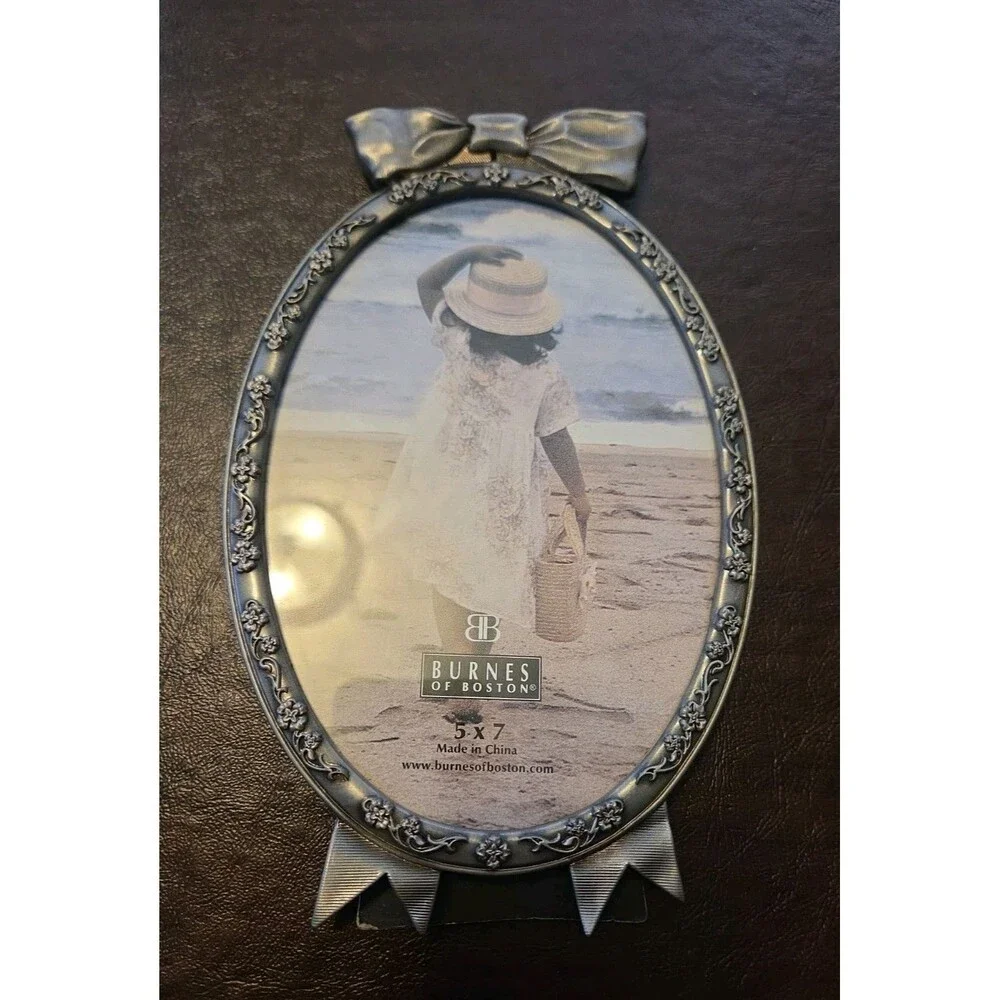 Vintage Burnes of Boston Bow Top Oval Photo Frame Silver Tone Floral 5*7